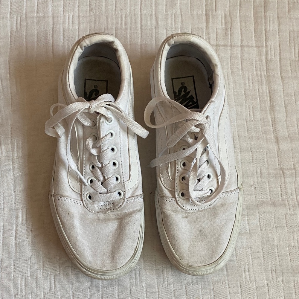 VANS White Canvas Low-Top Sneakers